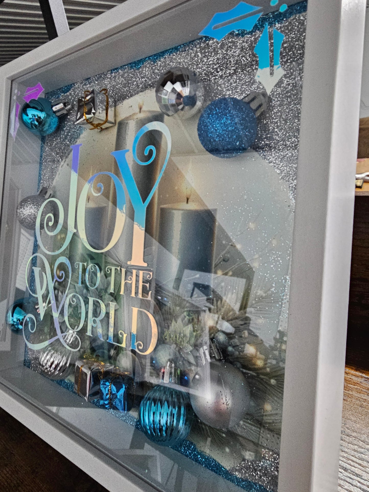 Christmas Shadowbox - Joy to the World