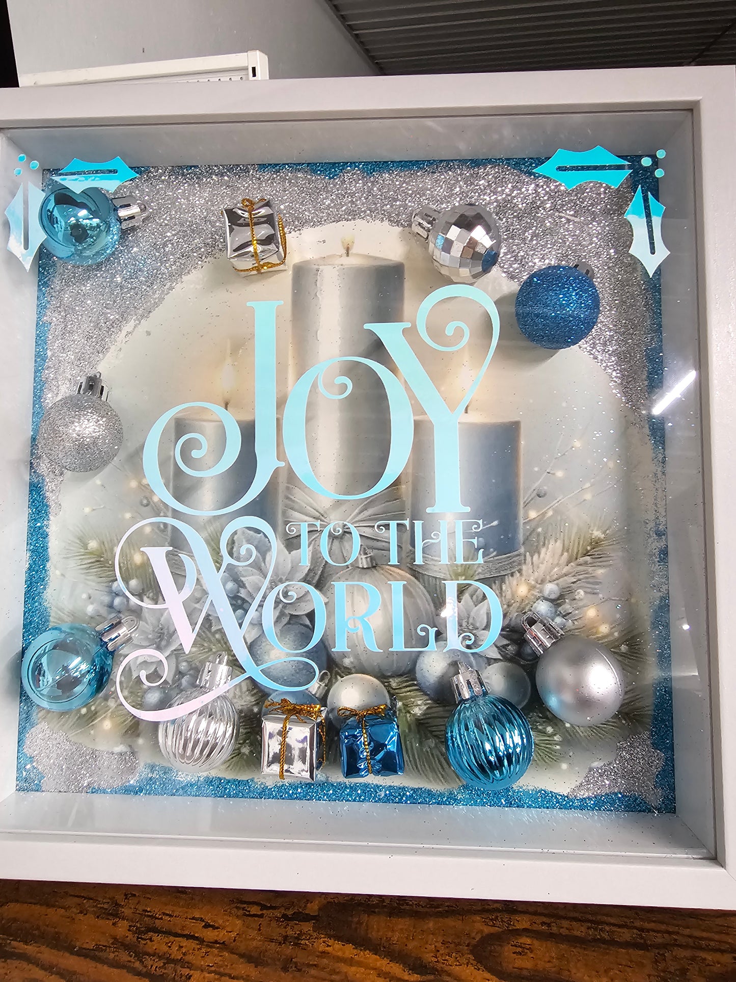 Christmas Shadowbox - Joy to the World